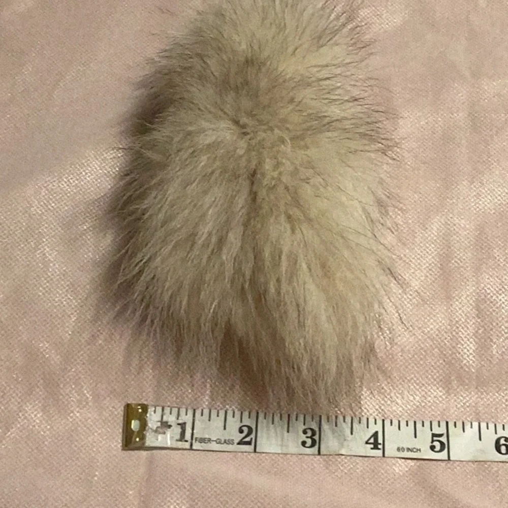 Fox Tail Keychain- small - Picture 4 of 4